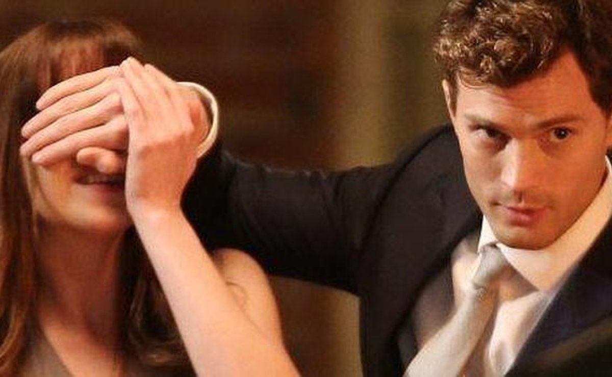 Antes de su estreno, censuran escena de 50 Sombras de Grey